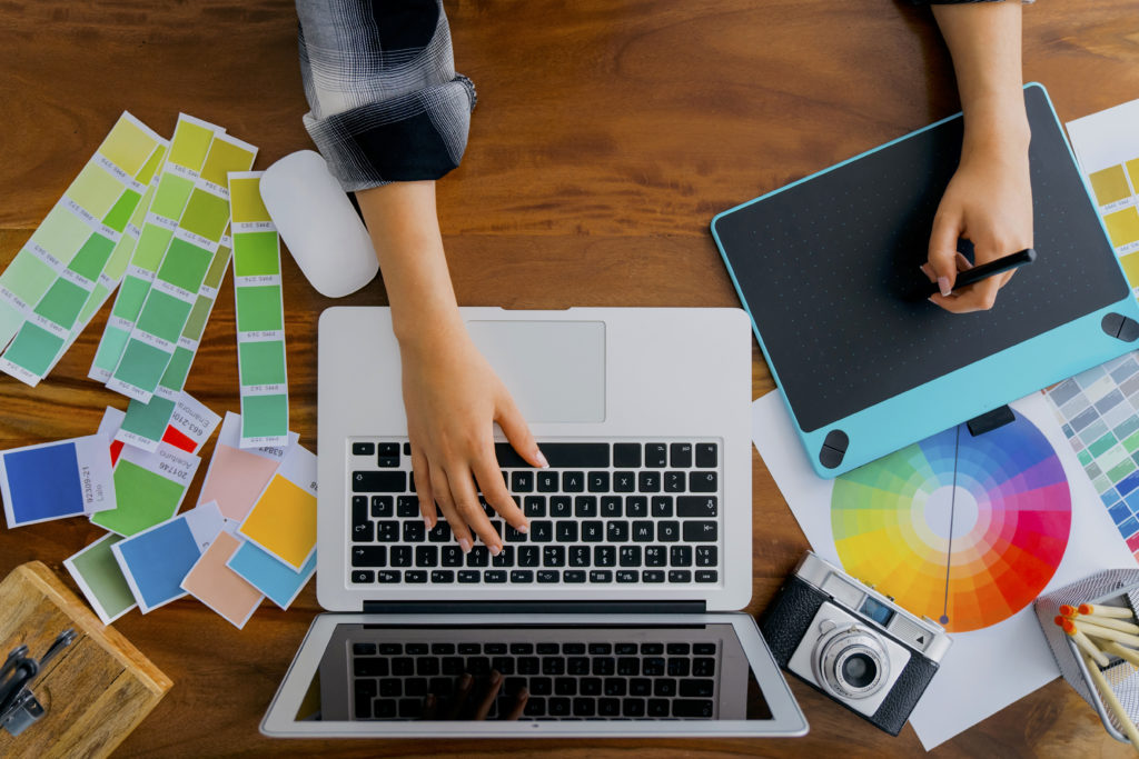 You are currently viewing COMMUNICATION VISUELLE : 5 CONSEILS POUR FAIRE LES BONS CHOIX