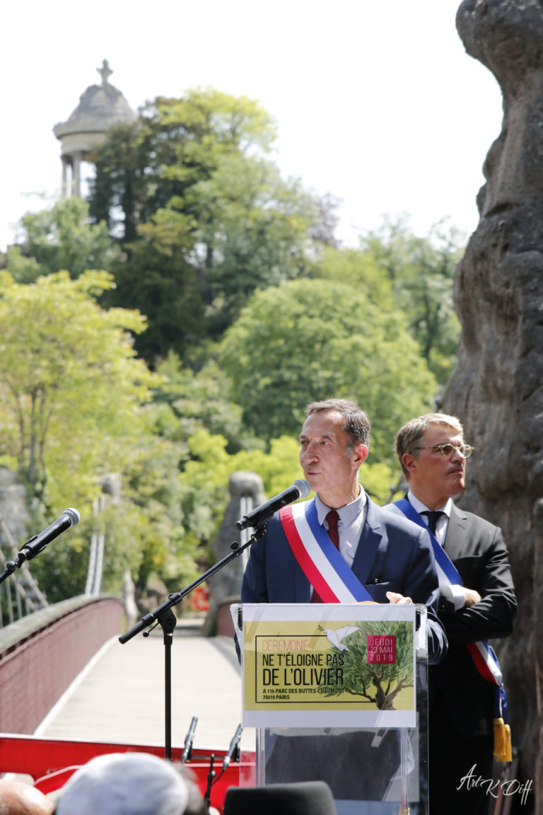 Cérémonie "Ne t'éloigne pas de l'Olivier" 